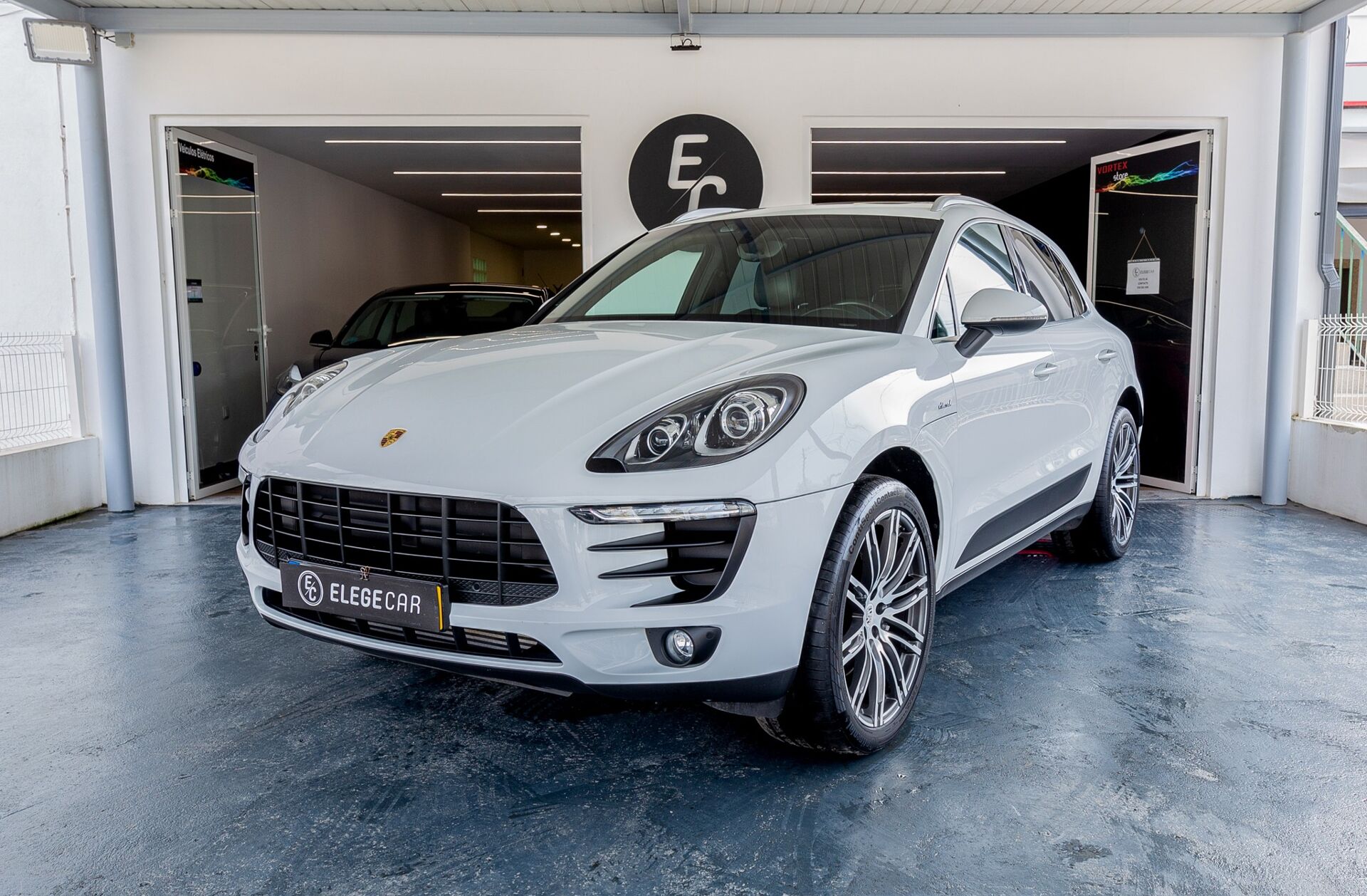PORSCHE Macan S