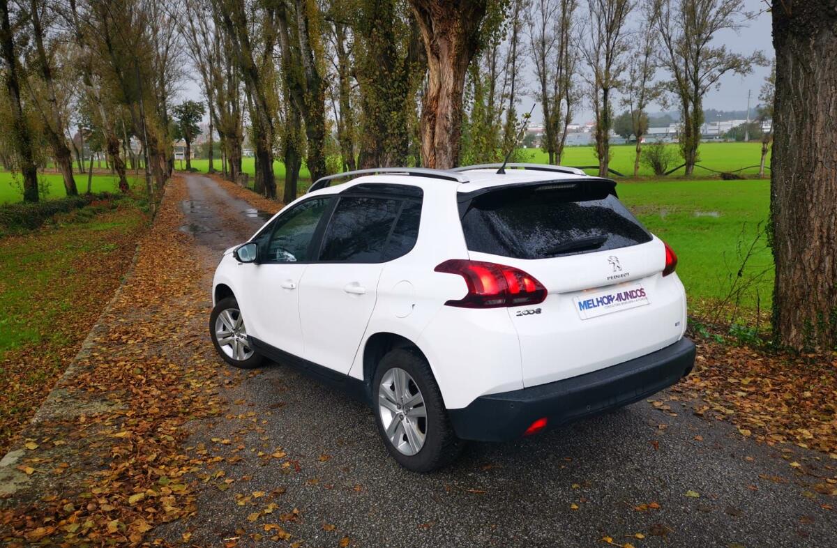 PEUGEOT 2008 1.6 BlueHDi Style