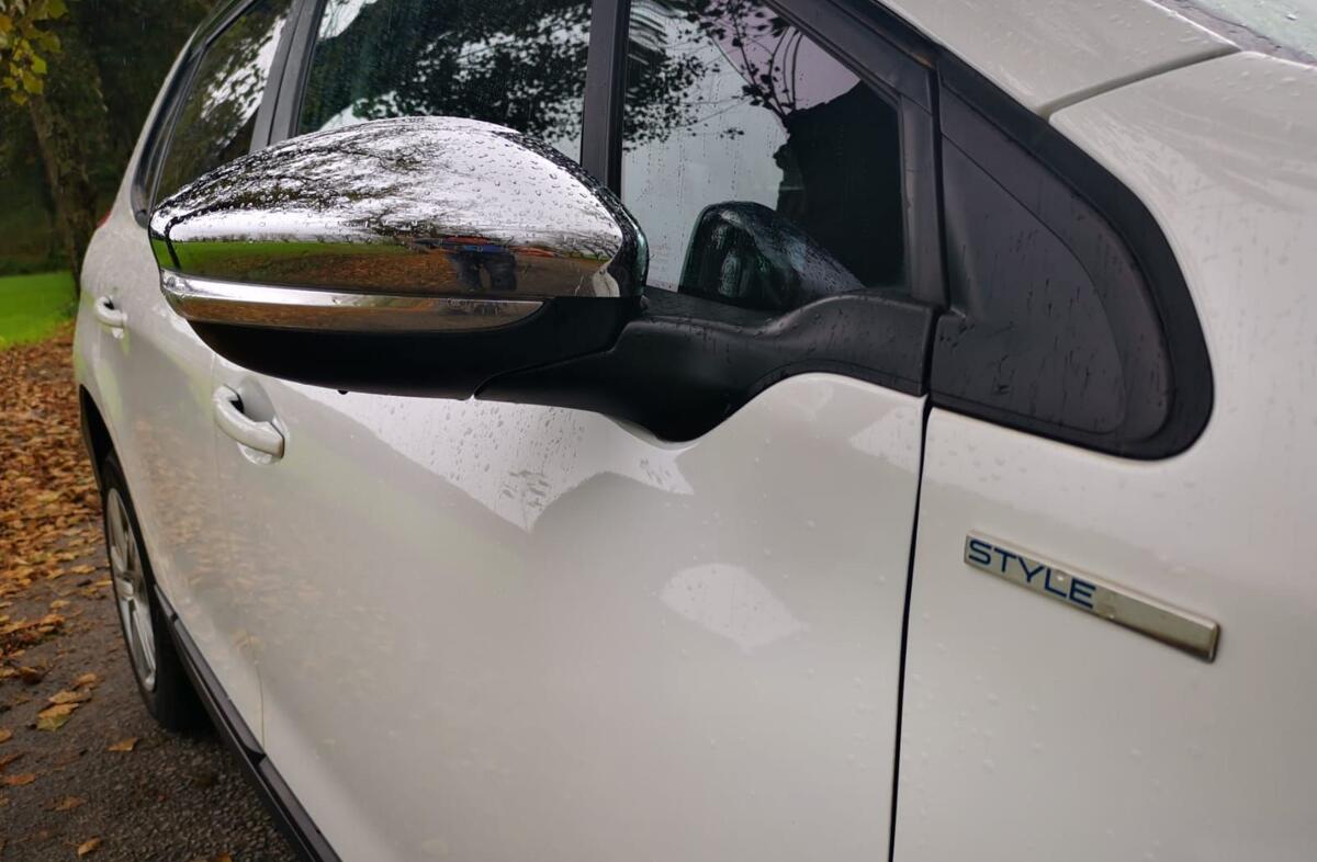 PEUGEOT 2008 1.6 BlueHDi Style