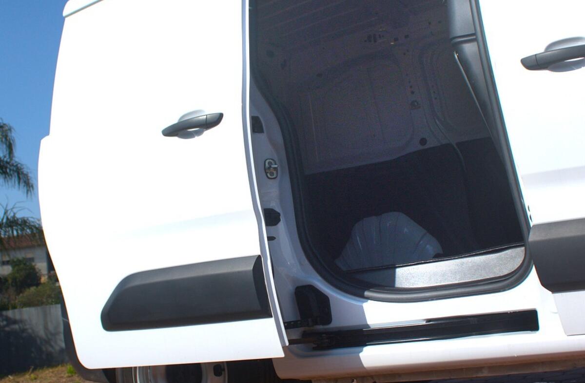 PEUGEOT Partner 1.5 BlueHDi Asphalt Standard