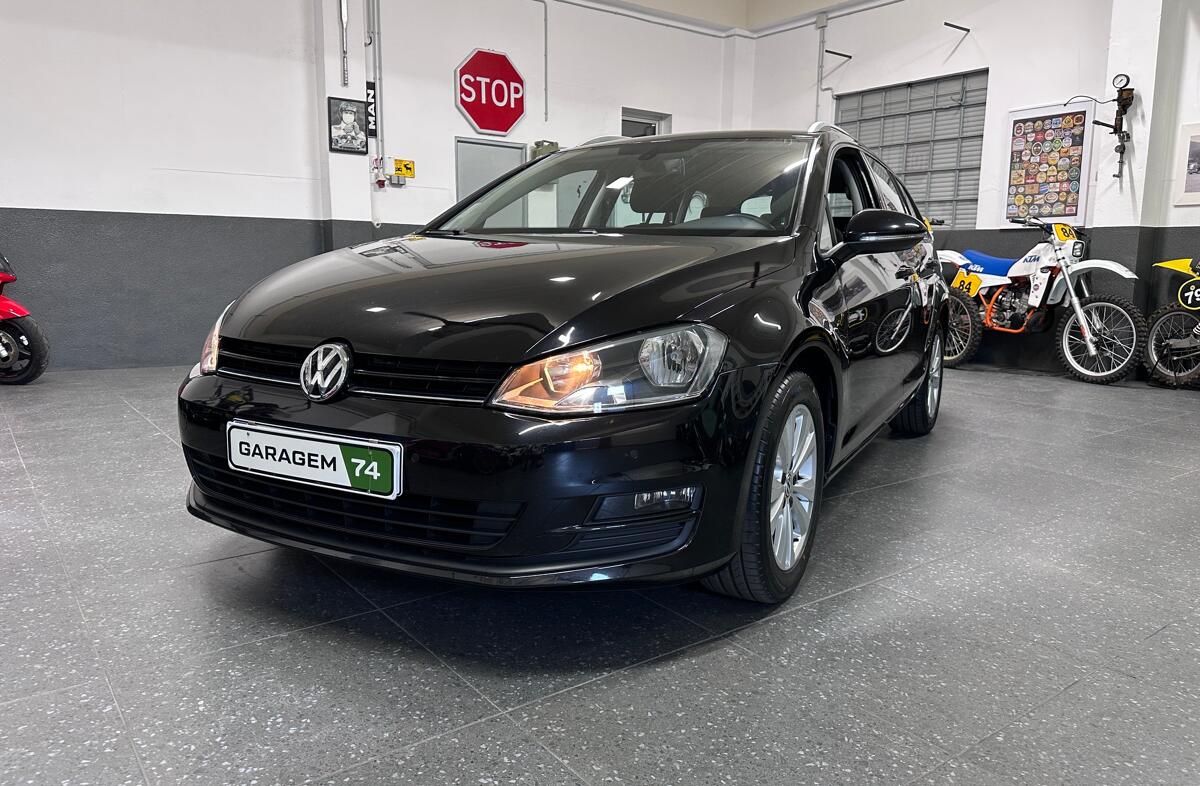 VOLKSWAGEN Golf 1.6 TDi BlueMotion Confortline