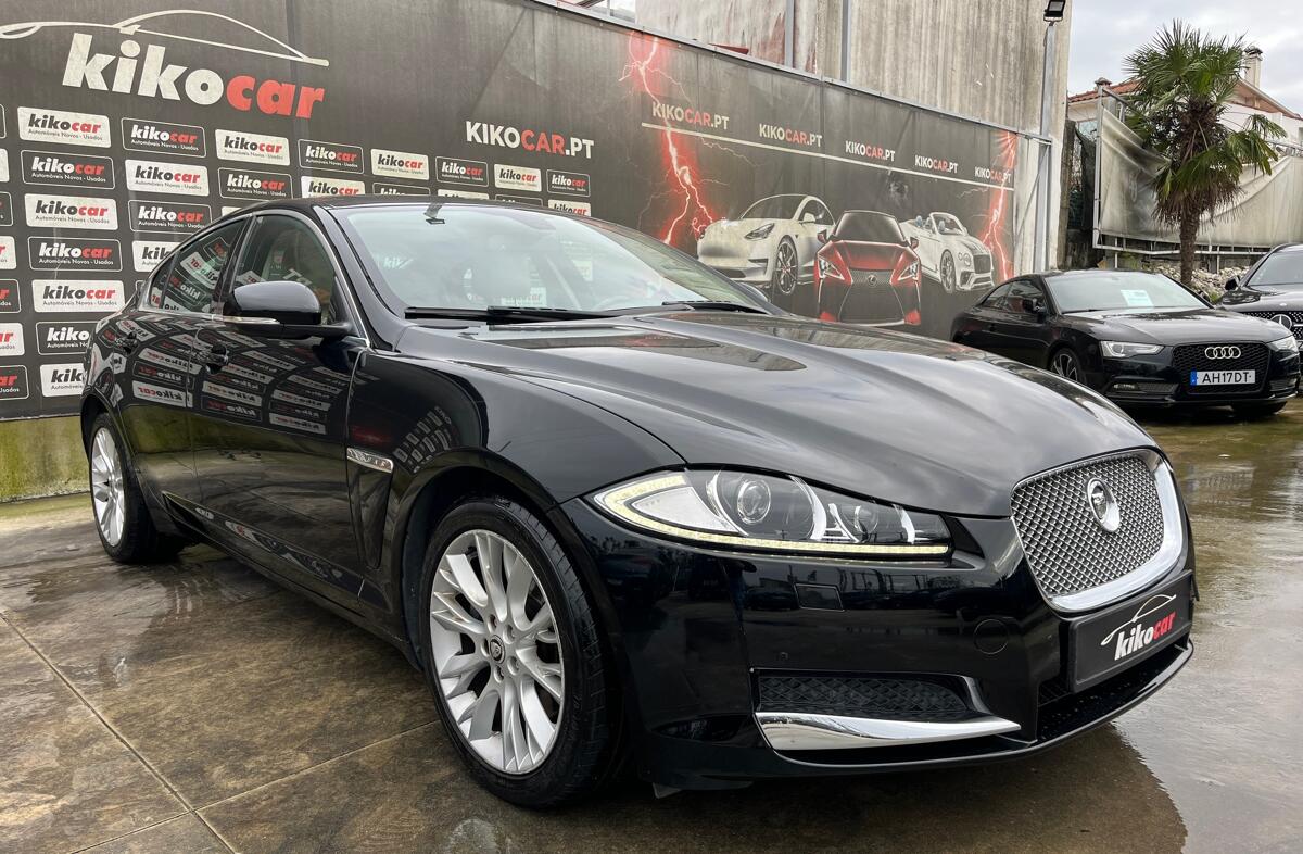 JAGUAR XF 2.2 D Luxury