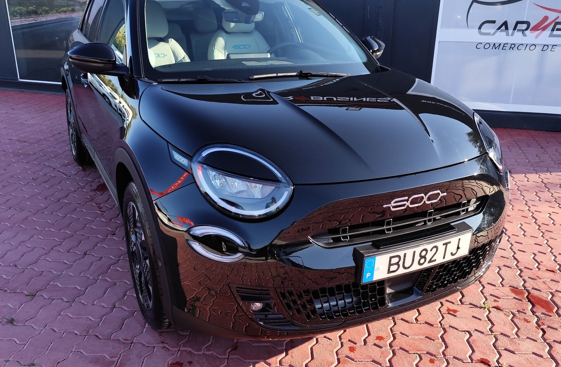 FIAT 600 1.2 Hybrid La Prima