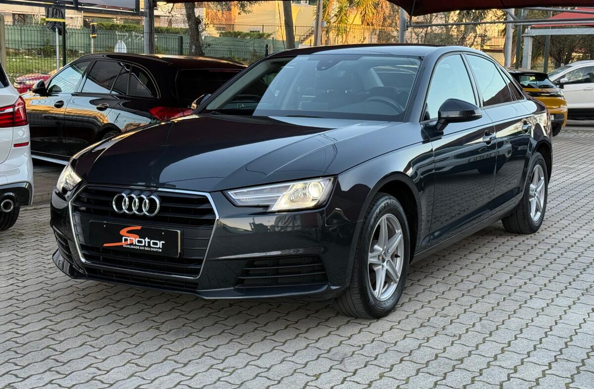 AUDI A4 2.0 TDI Advance S tronic