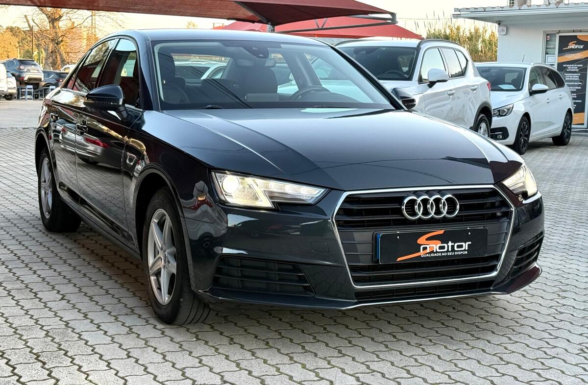 AUDI A4 2.0 TDI Advance S tronic