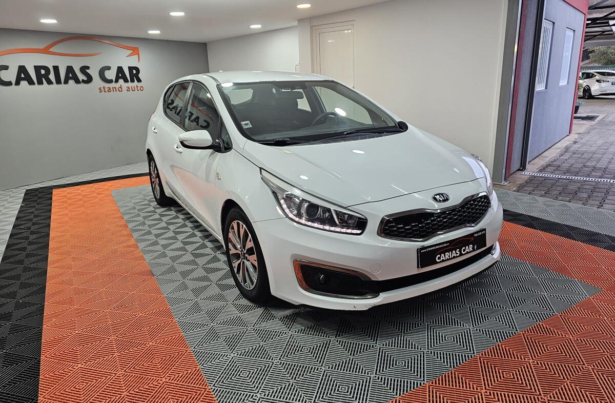 KIA Ceed 1.4 CRDi EX