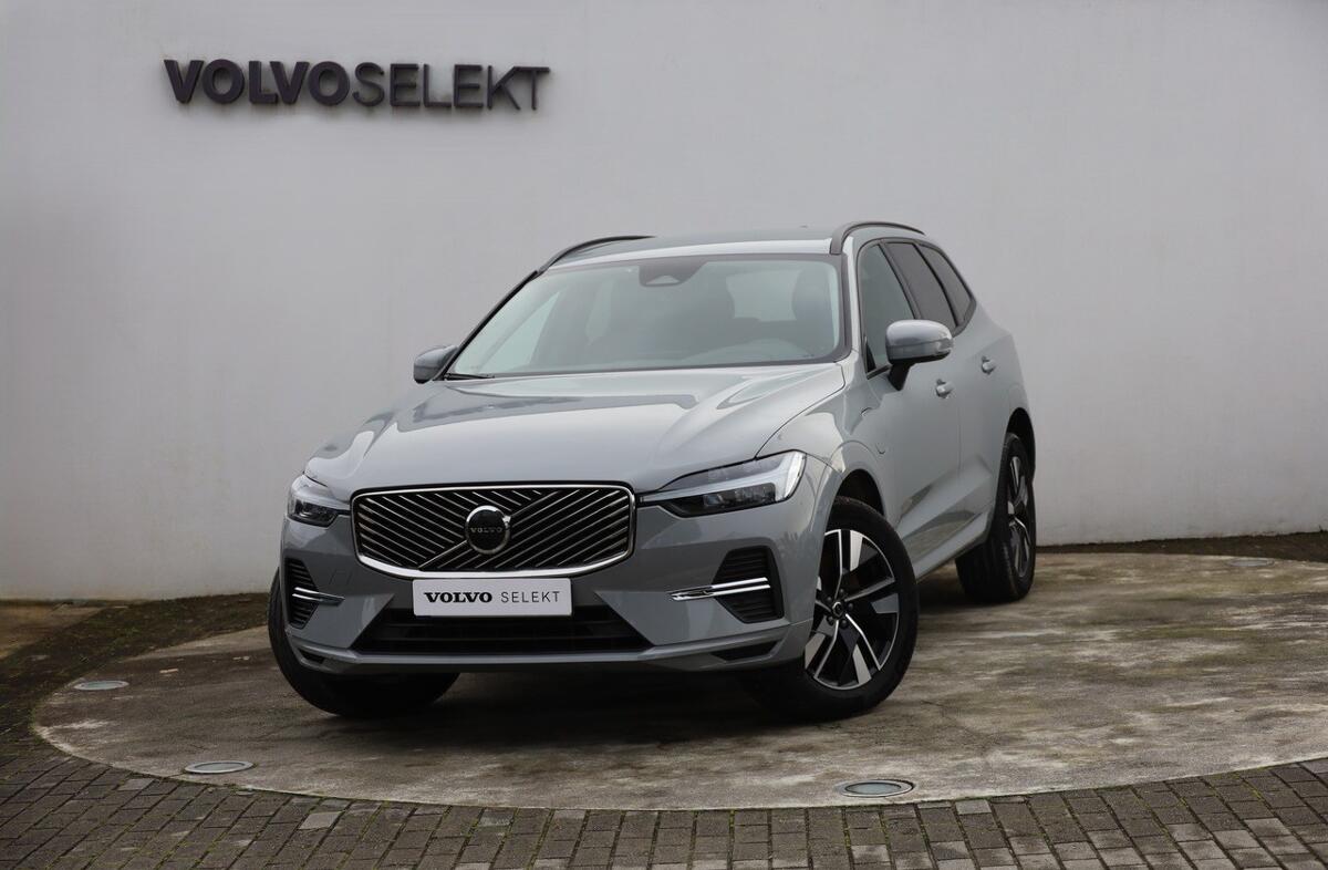VOLVO XC60 2.0 T6 PHEV Core AWD