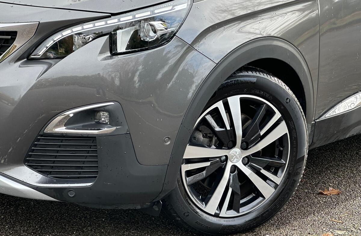 PEUGEOT 3008 1.6 Hybrid4 GT Pack e-EAT8