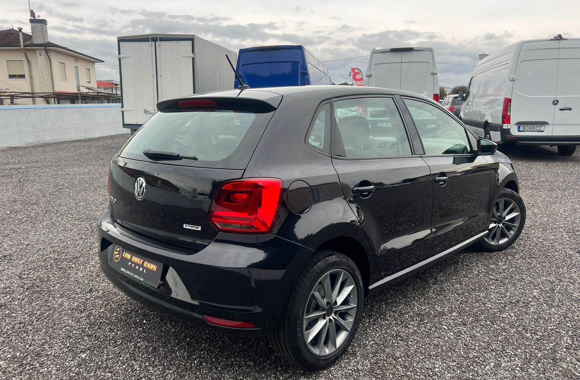 VOLKSWAGEN Polo 1.0 Confortline