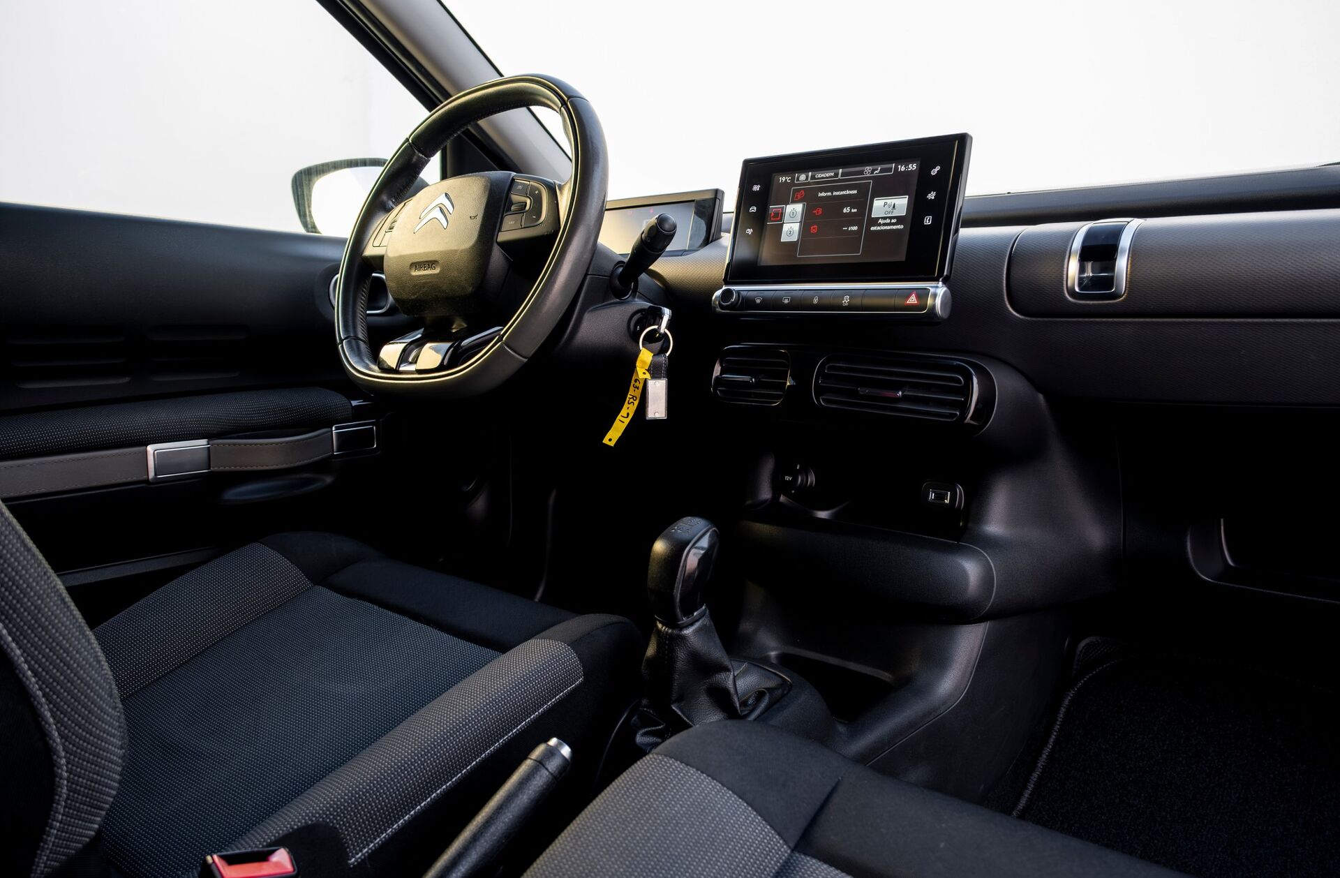 CITROEN C4 Cactus 1.2 PureTech Shine