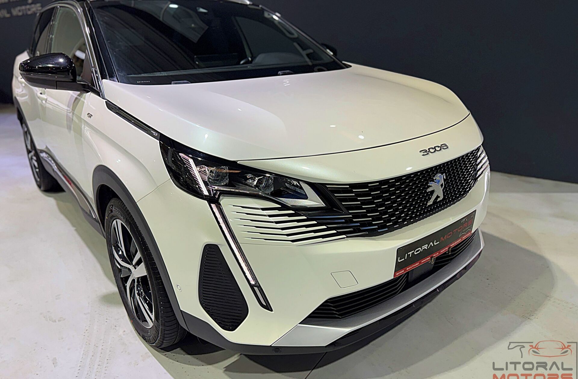 PEUGEOT 3008 1.2 PureTech GT EAT8