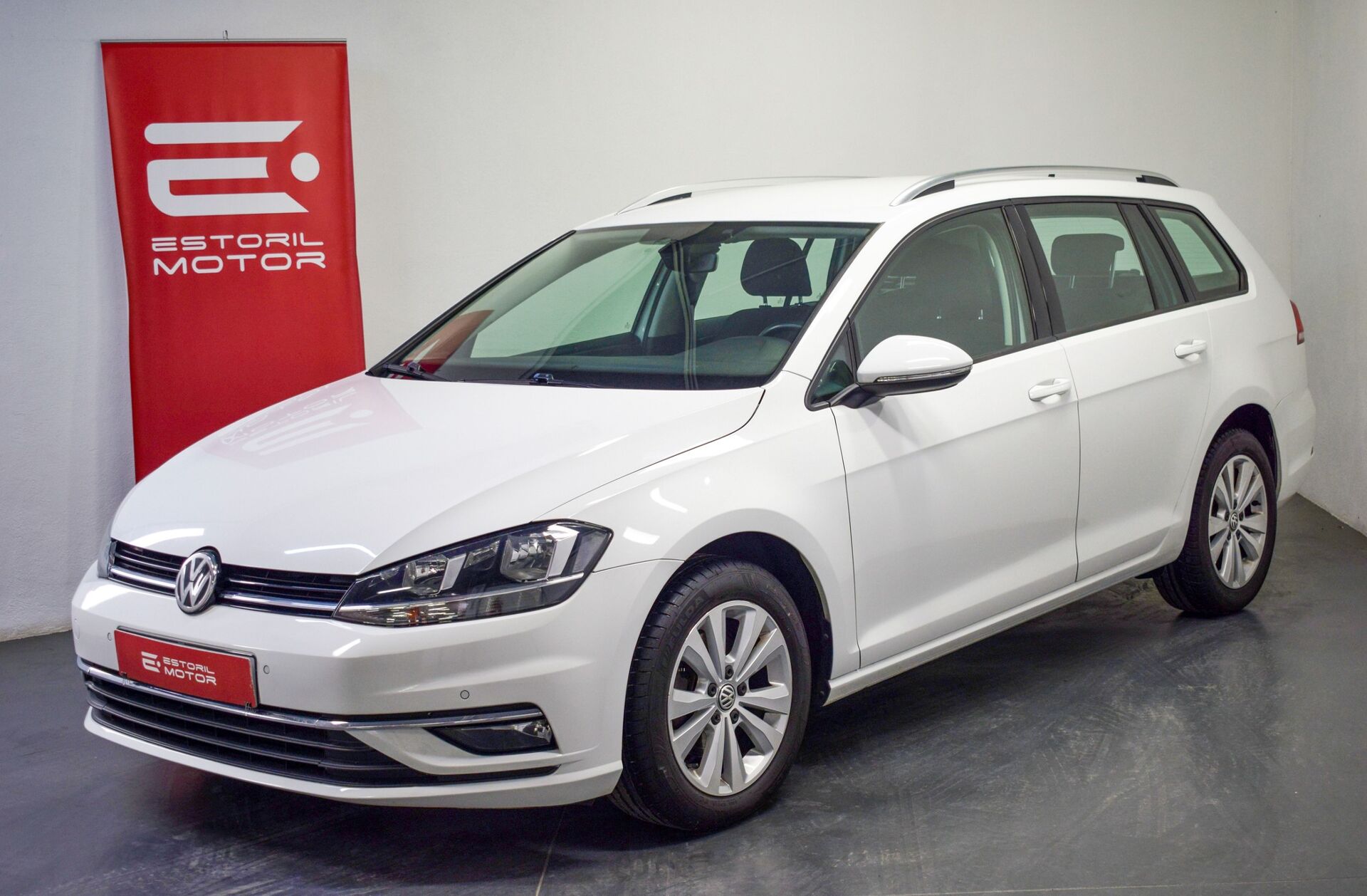VOLKSWAGEN Golf 1.6 TDi Confortline
