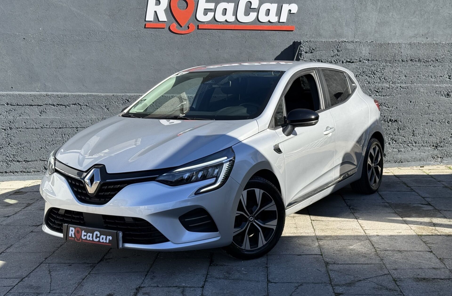 RENAULT Clio 1.0 TCe Limited Bi-Fuel