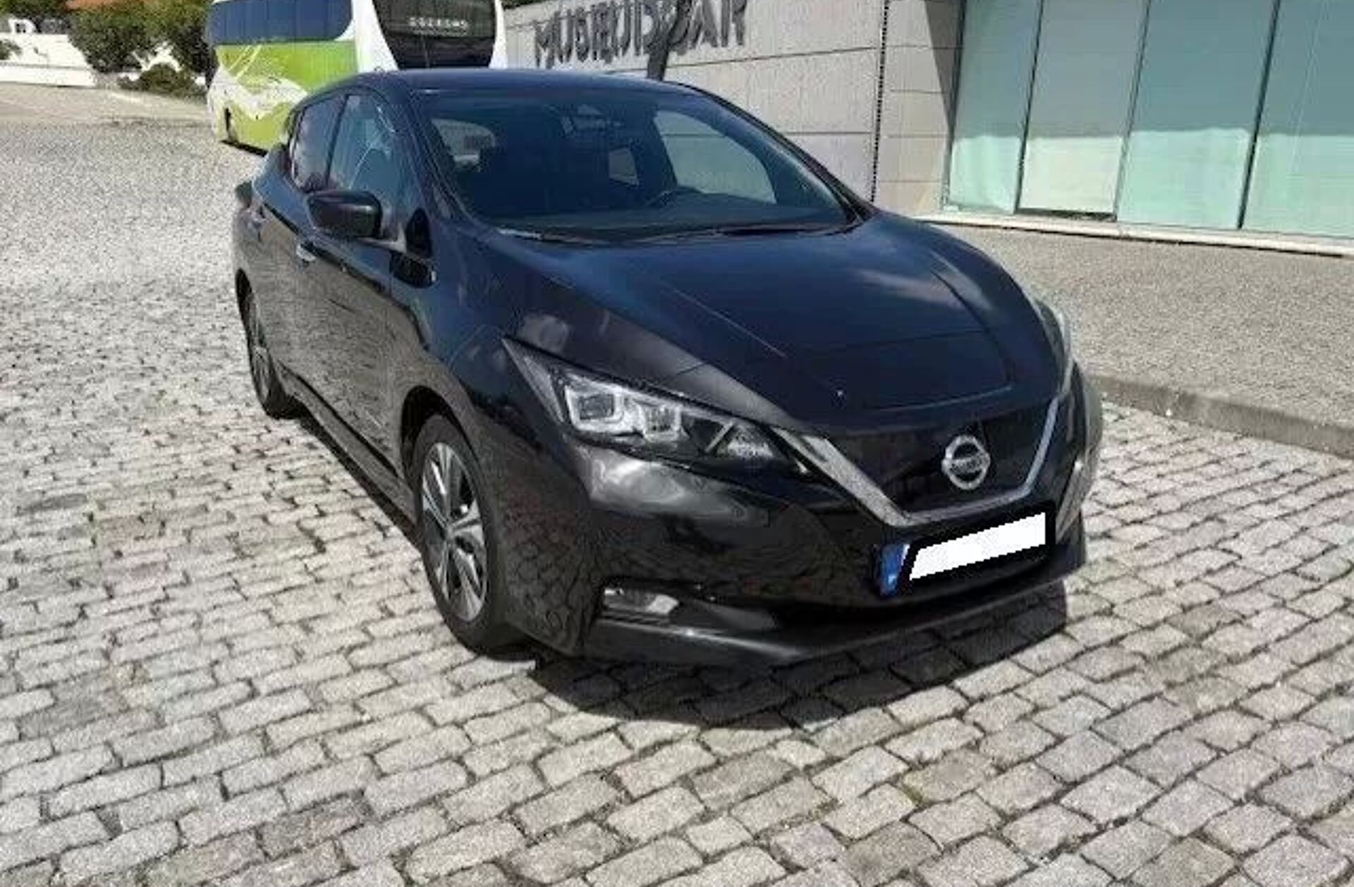 NISSAN Leaf Tekna Two Tone+ProPilot Park