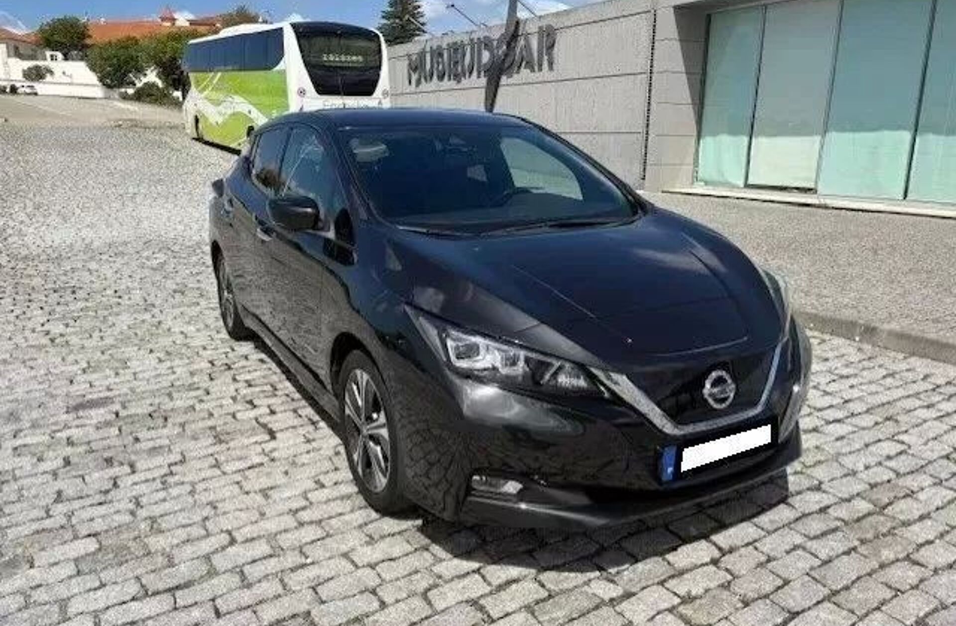 NISSAN Leaf Tekna Two Tone+ProPilot Park