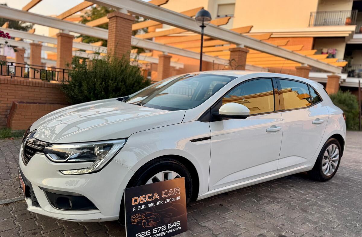 RENAULT Mégane 1.5 Blue dCi Zen