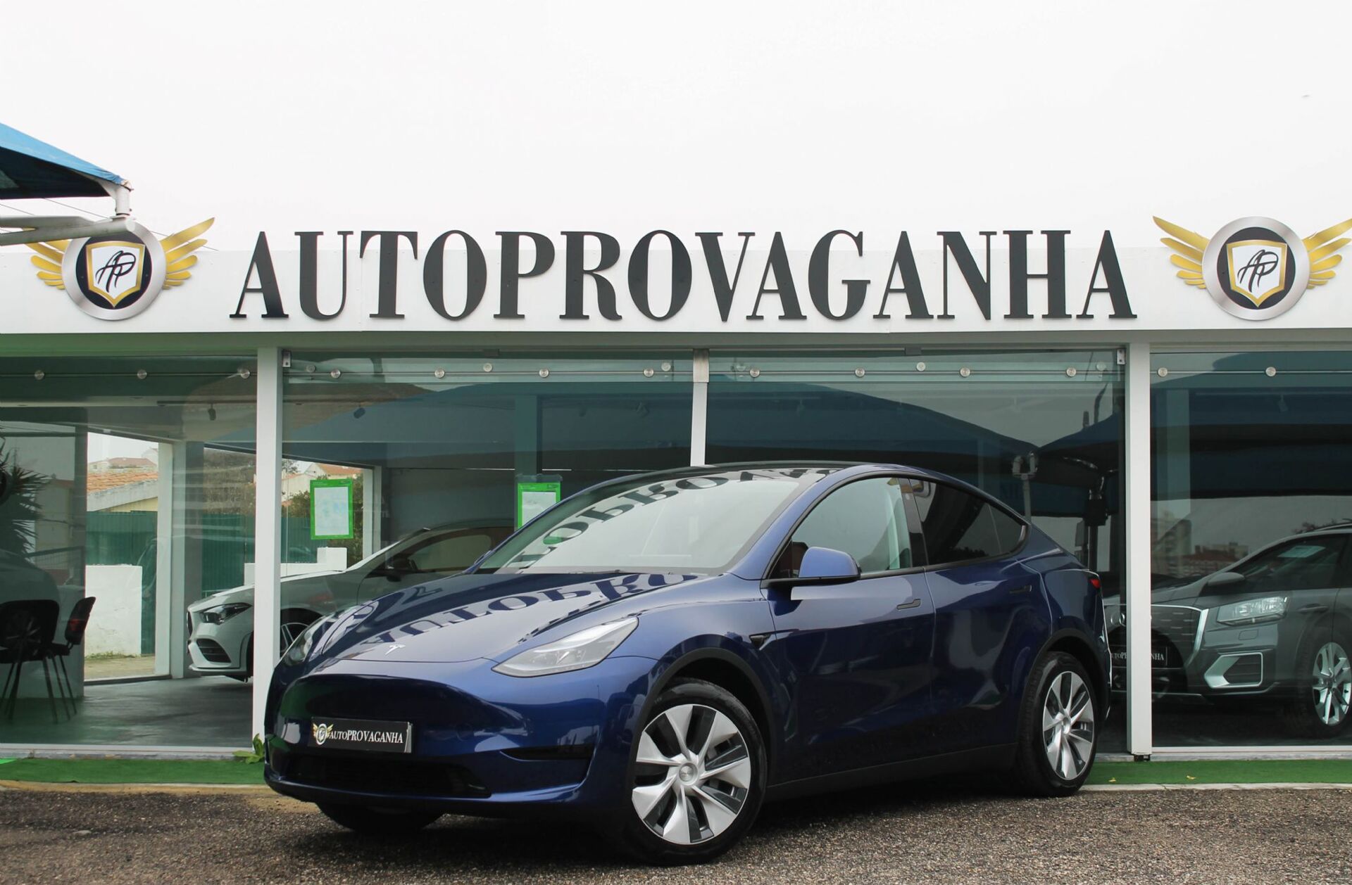 TESLA Model Y Tração Traseira