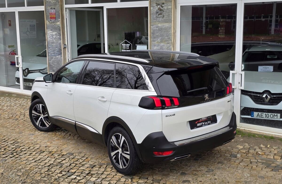 PEUGEOT 5008 1.5 BlueHDi GT Line