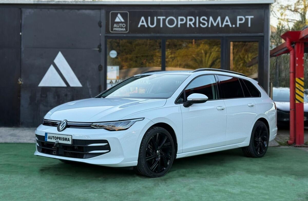 VOLKSWAGEN Golf Variant 1.5 eTSI R-Line DSG