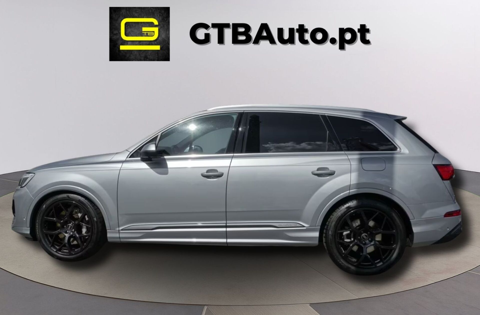 AUDI Q7 55 TFSIe quattro S line Tiptronic