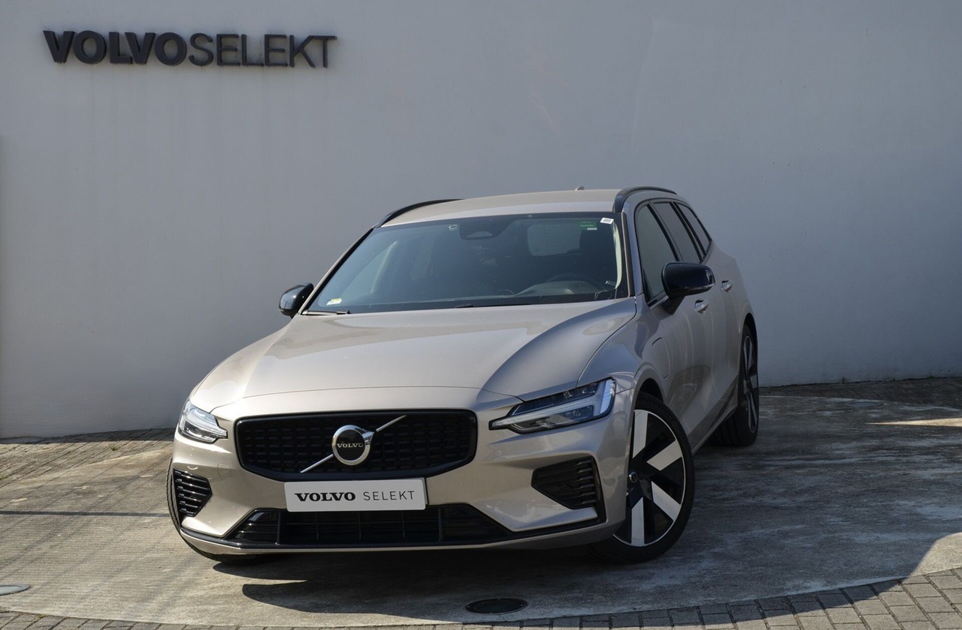VOLVO V60 2.0 T6 AWD TE Plus Dark
