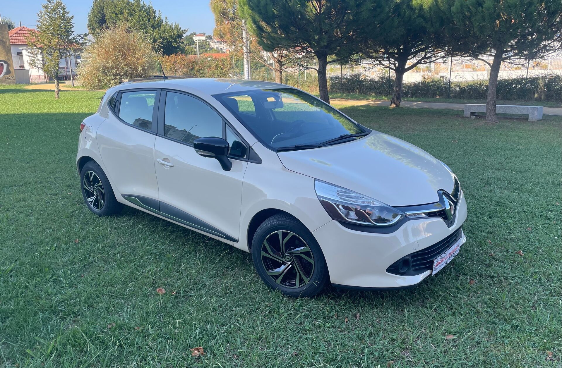 RENAULT Clio 0.9 TCE Dynamique S