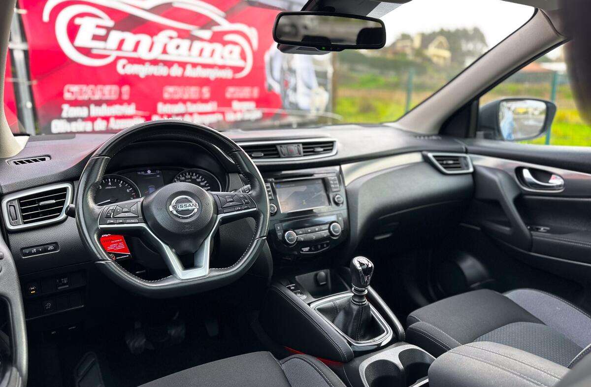 NISSAN Qashqai 1.2 DIG-T Acenta