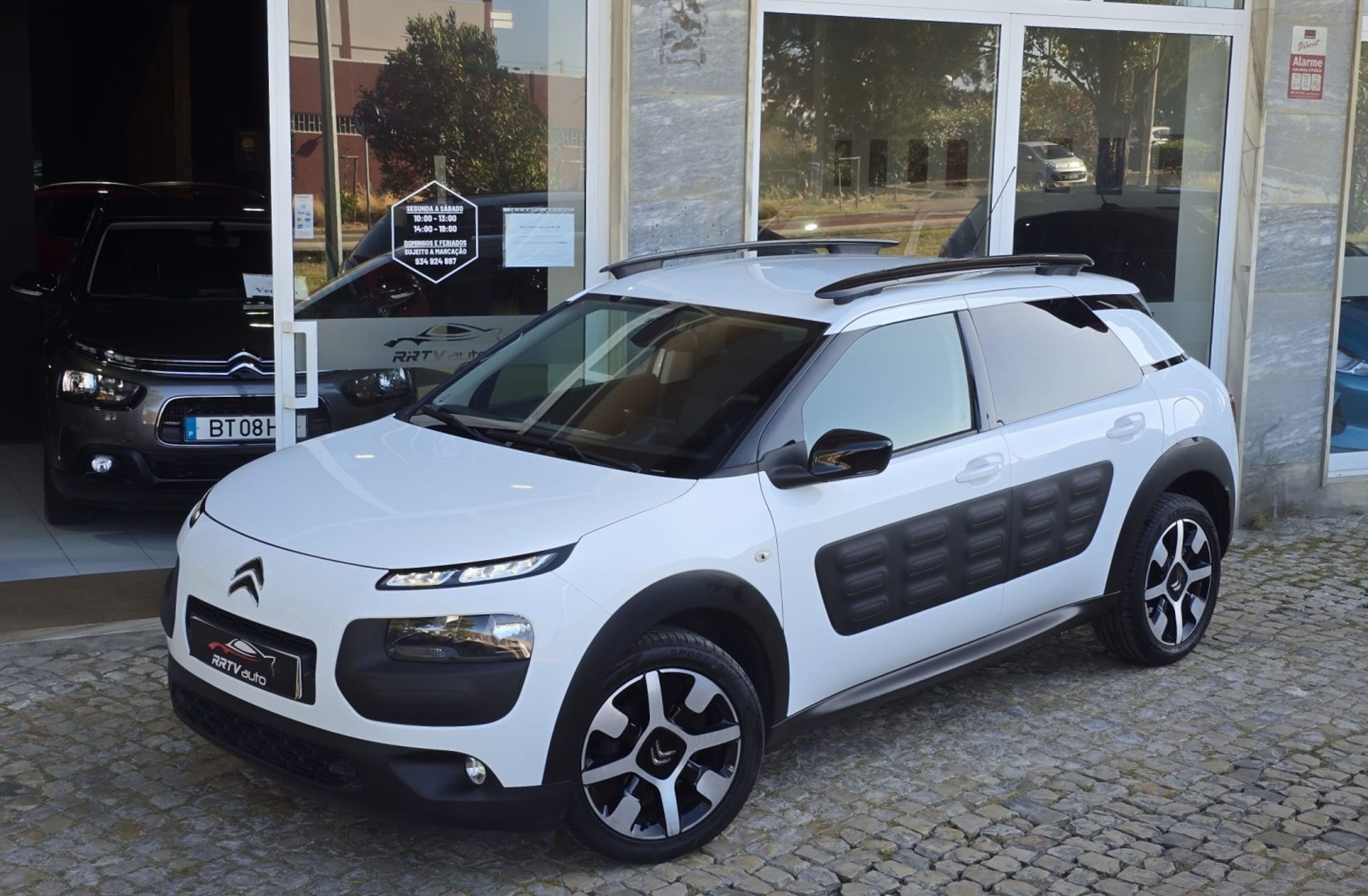 CITROEN C4 Cactus 1.2 PureTech Shine