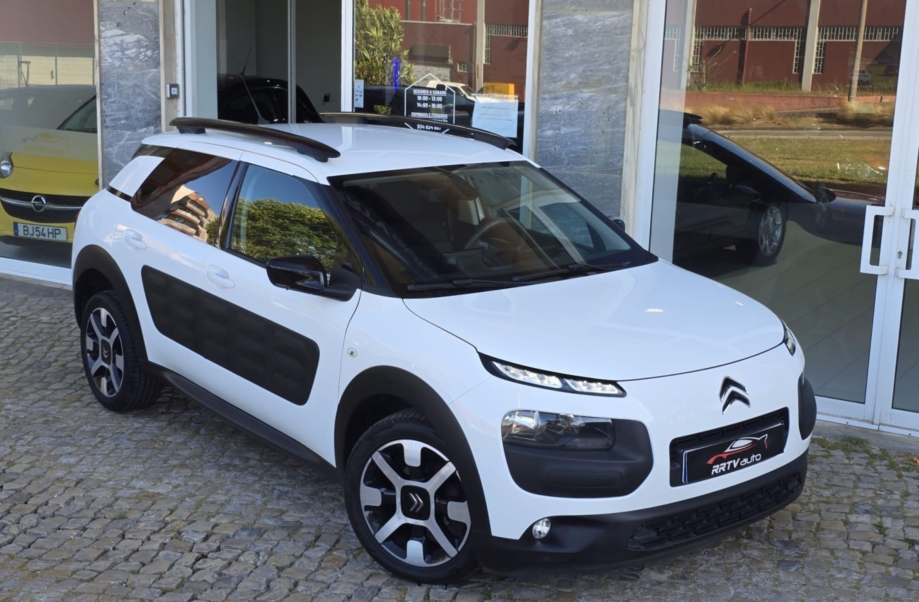 CITROEN C4 Cactus 1.2 PureTech Shine