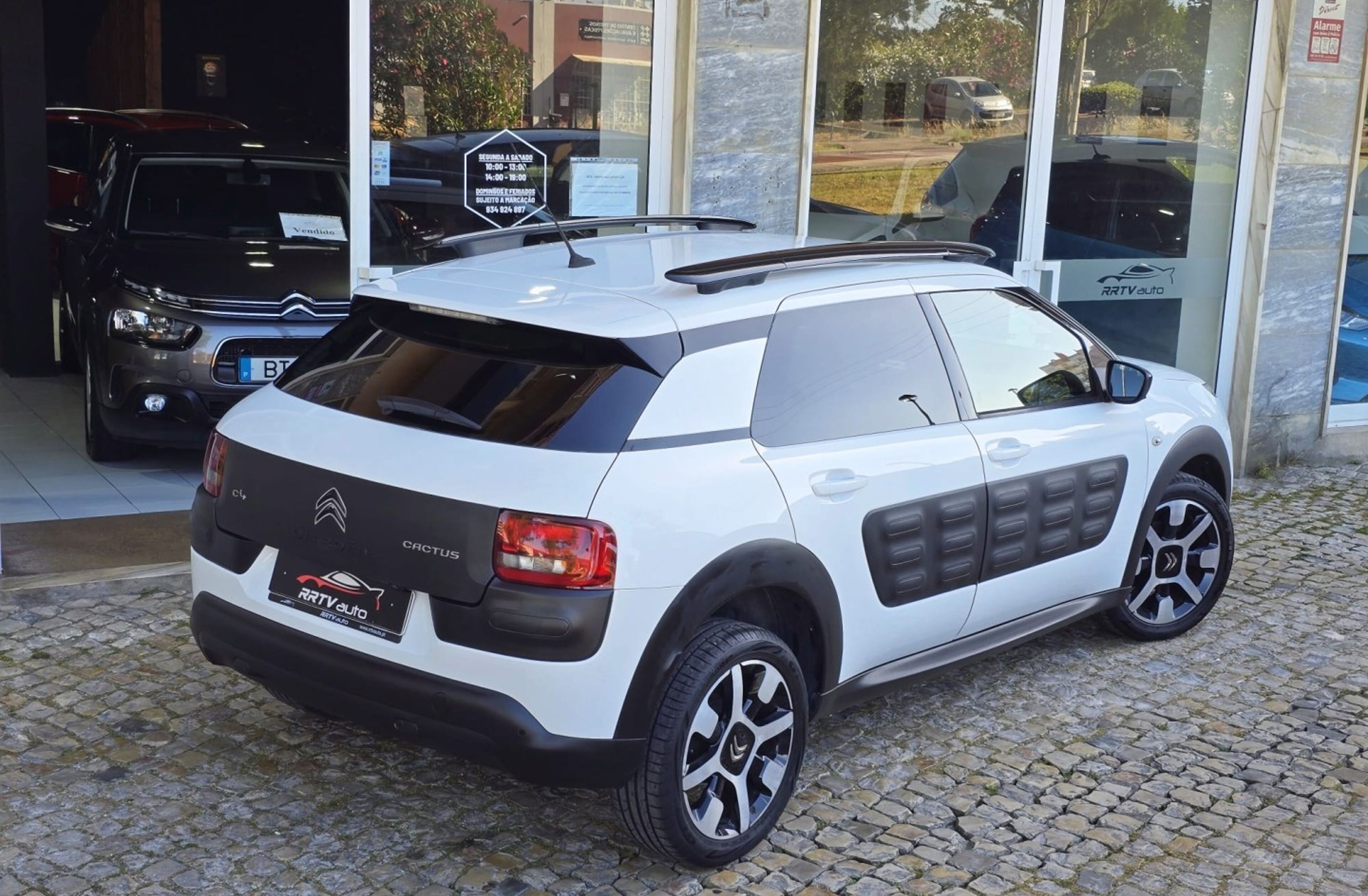 CITROEN C4 Cactus 1.2 PureTech Shine