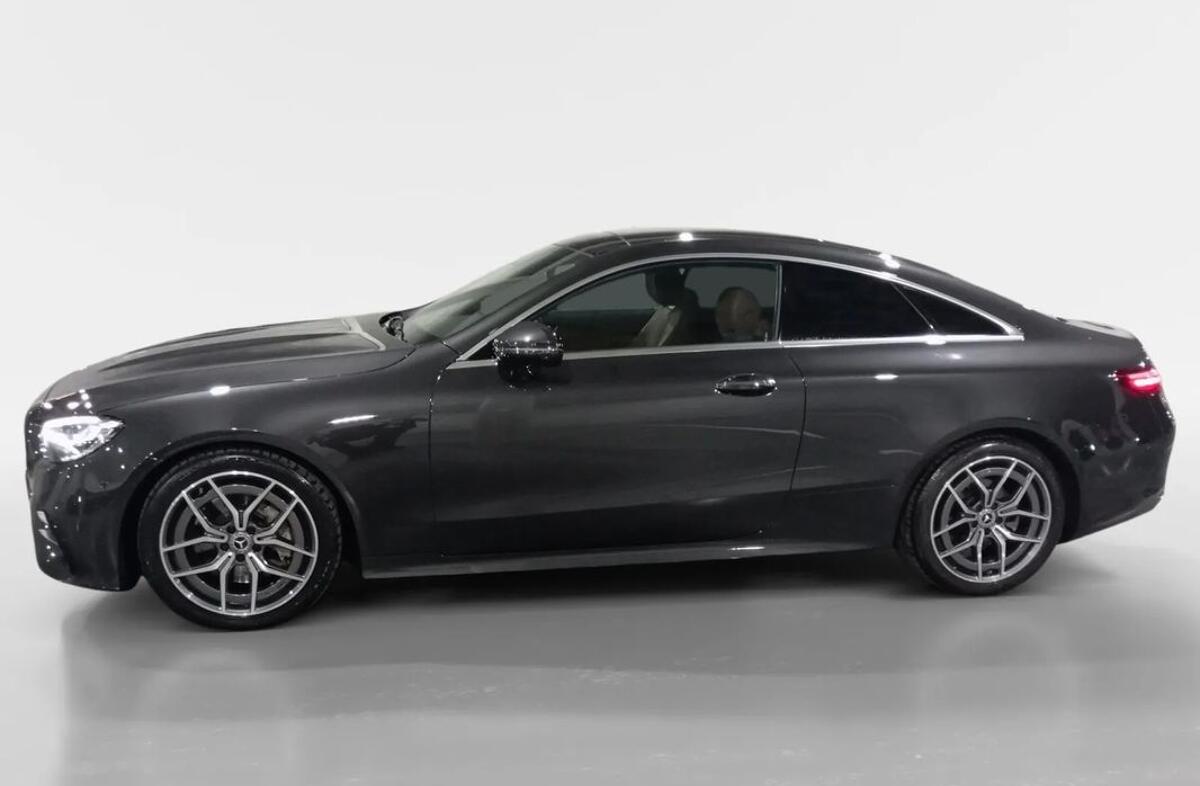 MERCEDES Classe E E 220 d AMG Line