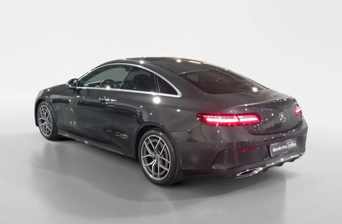 MERCEDES Classe E E 220 d AMG Line