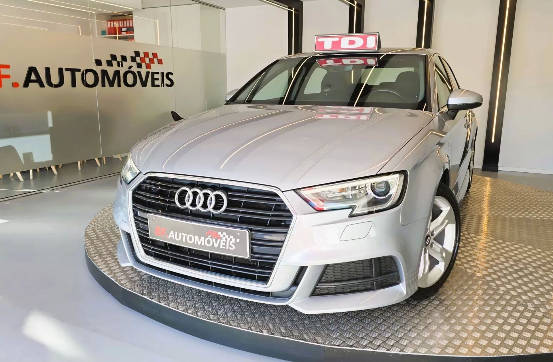 AUDI A3 1.6 TDI S-line