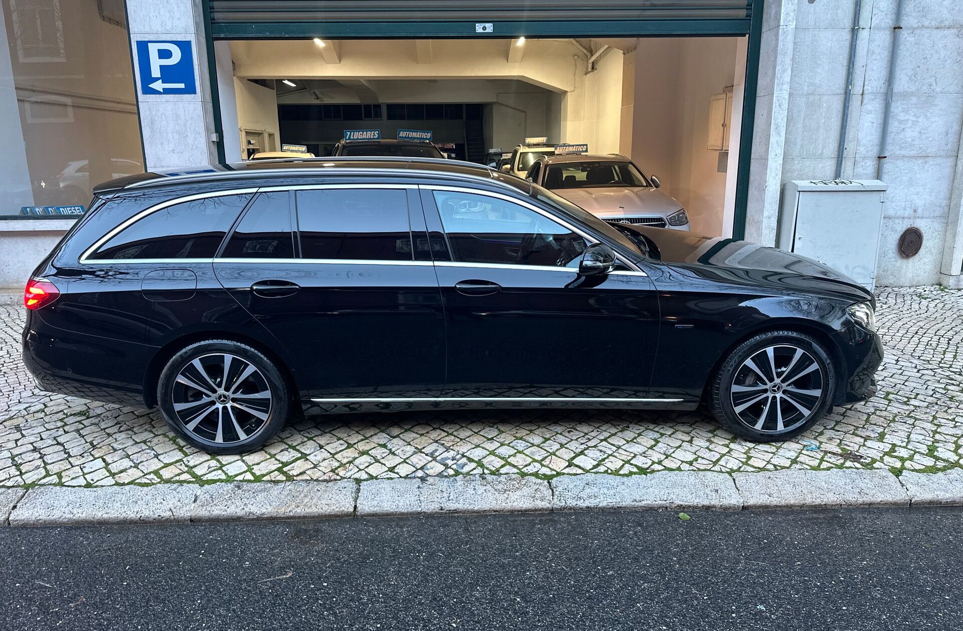 MERCEDES Classe E E 300 de Avantgarde