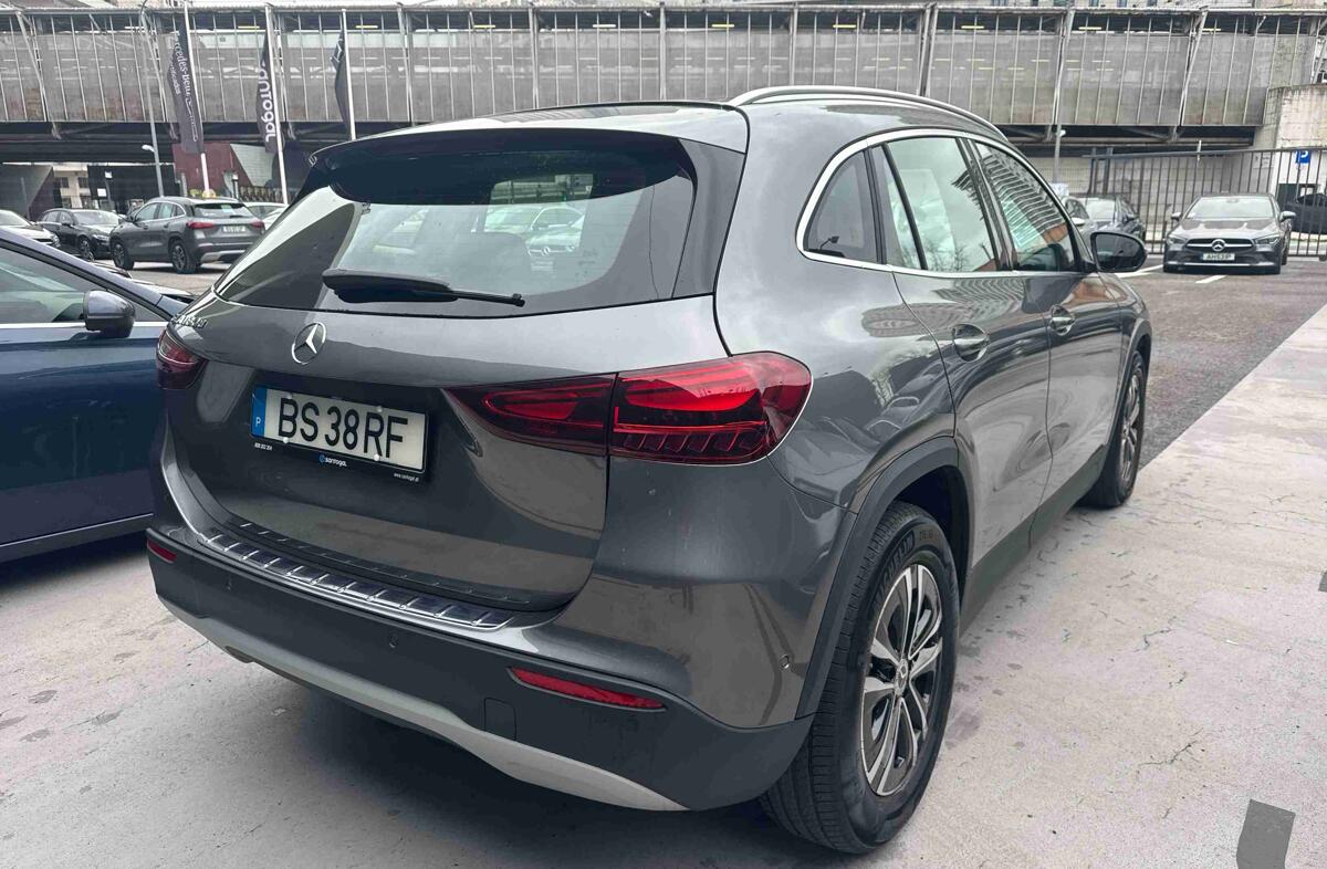 MERCEDES Classe GLA GLA 180 d