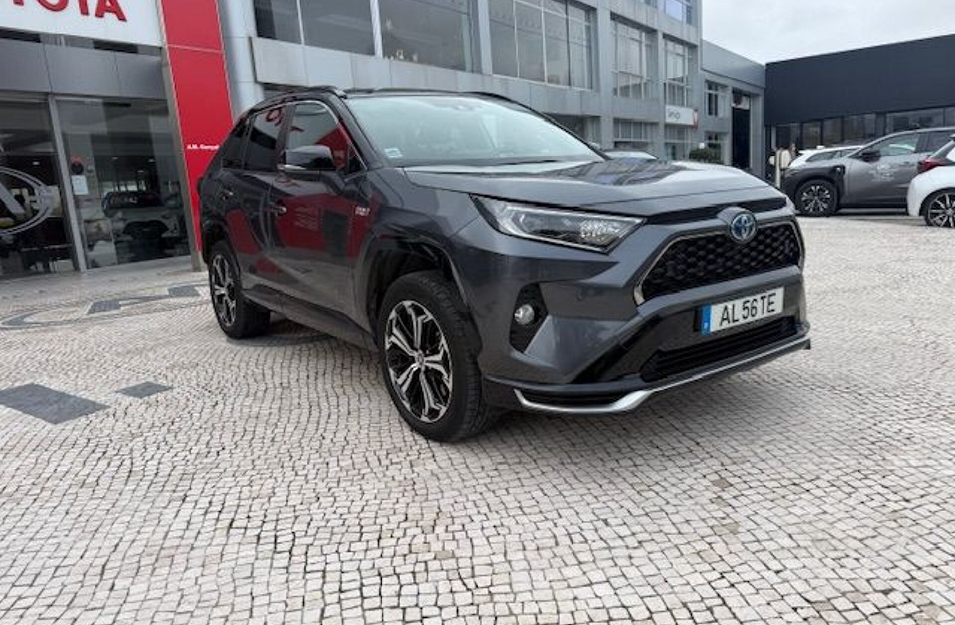 TOYOTA RAV 4 2.5 HDF Exclusive