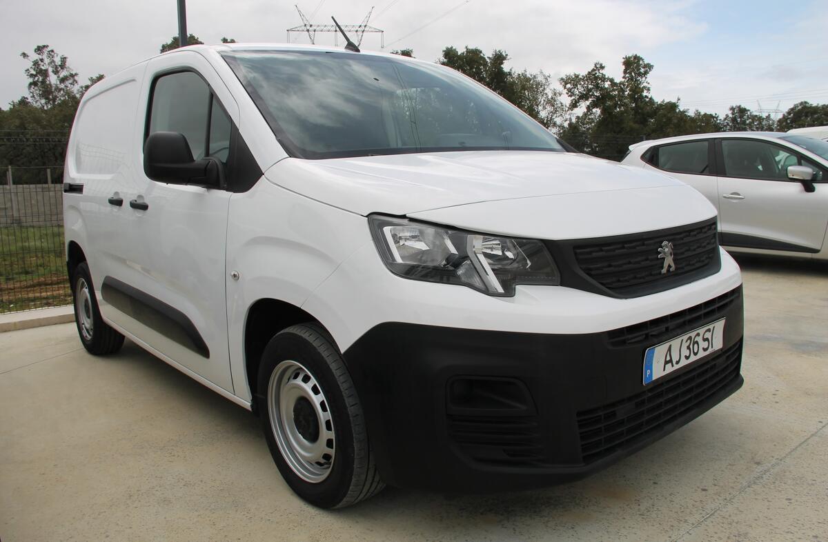 PEUGEOT Partner 1.5 BlueHDi Pro Standard