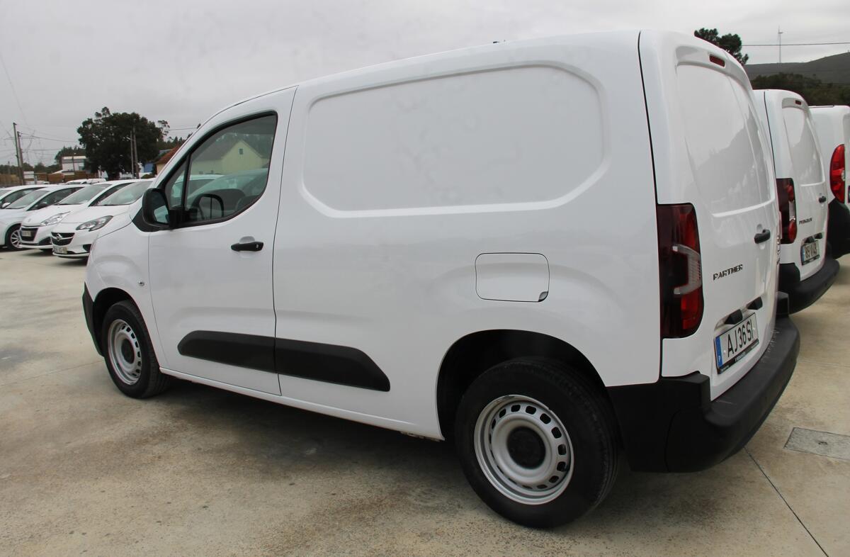 PEUGEOT Partner 1.5 BlueHDi Pro Standard