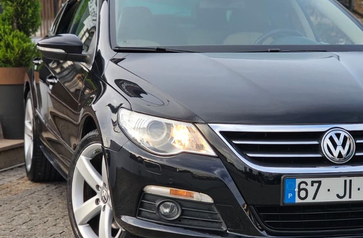 VOLKSWAGEN Passat CC 2.0 TDi