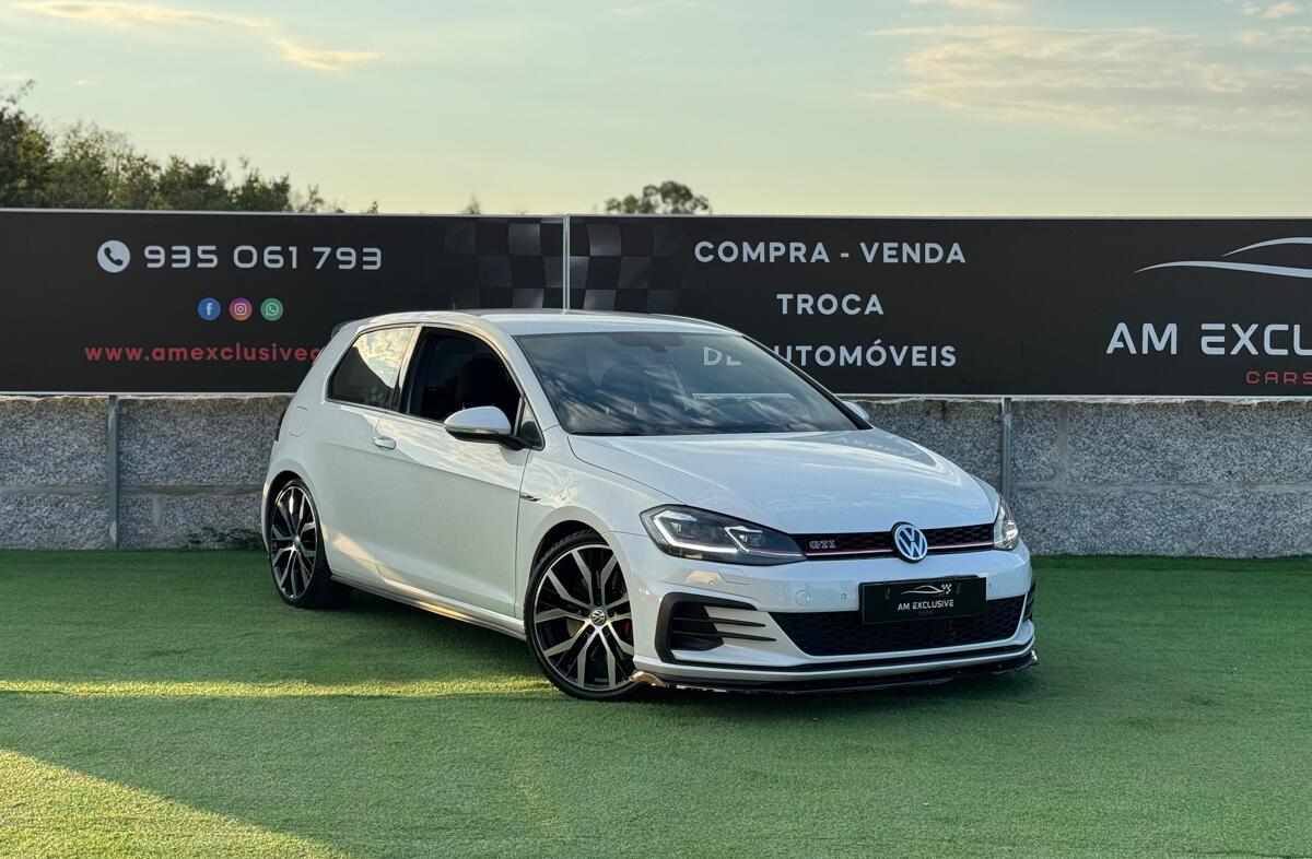 VOLKSWAGEN Golf 2.0 TSi GTi DSG Performance