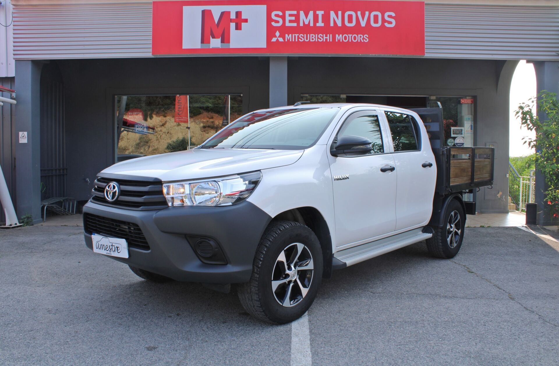 TOYOTA Hilux 2.4 D-4D 4WD CD CM