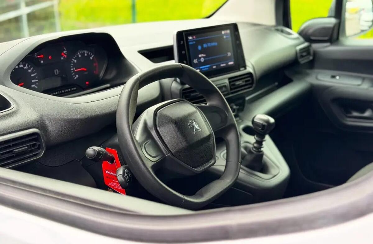 PEUGEOT Partner 1.5 BlueHDi Standard