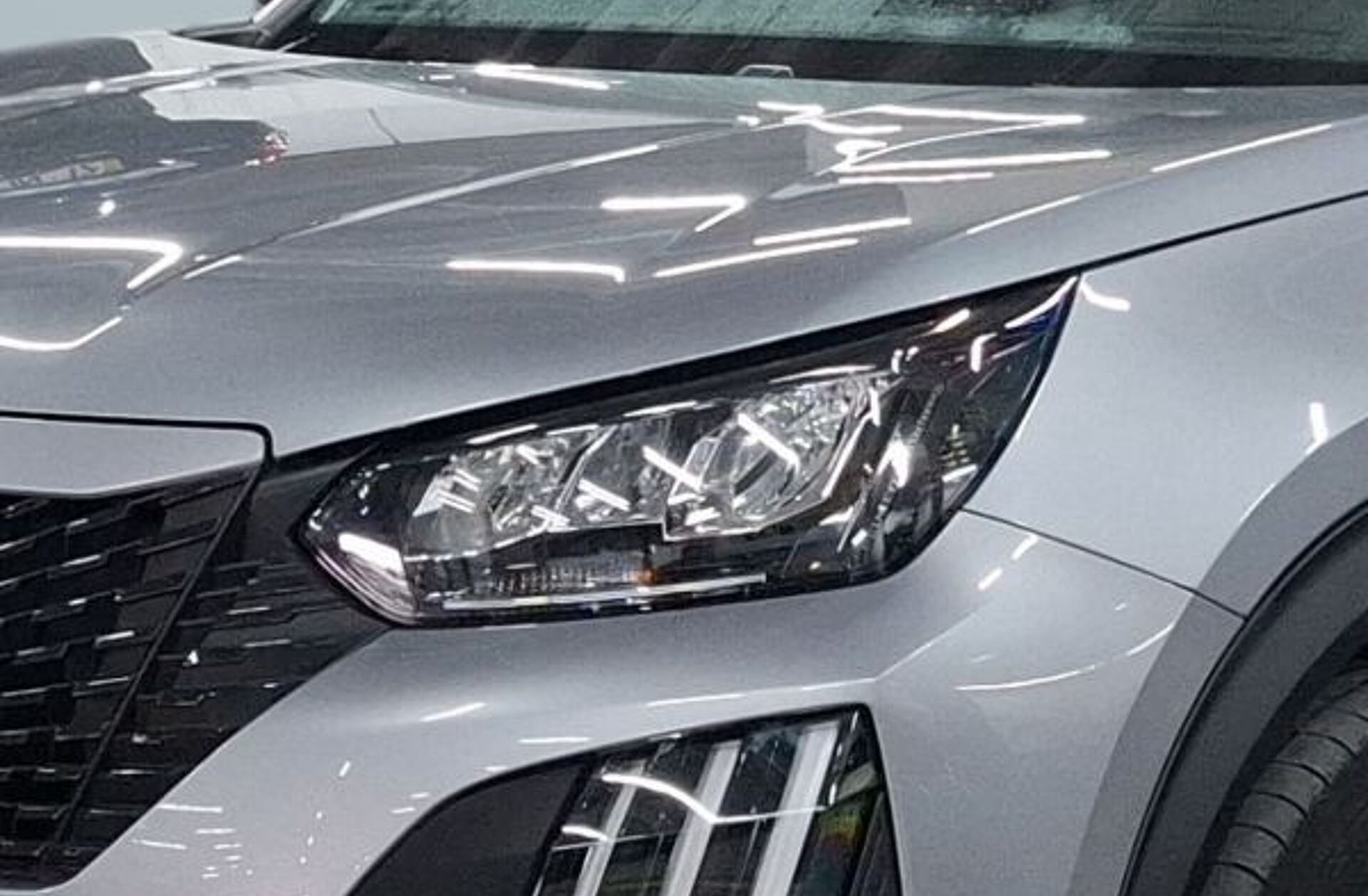 PEUGEOT 2008 1.2 PureTech Active