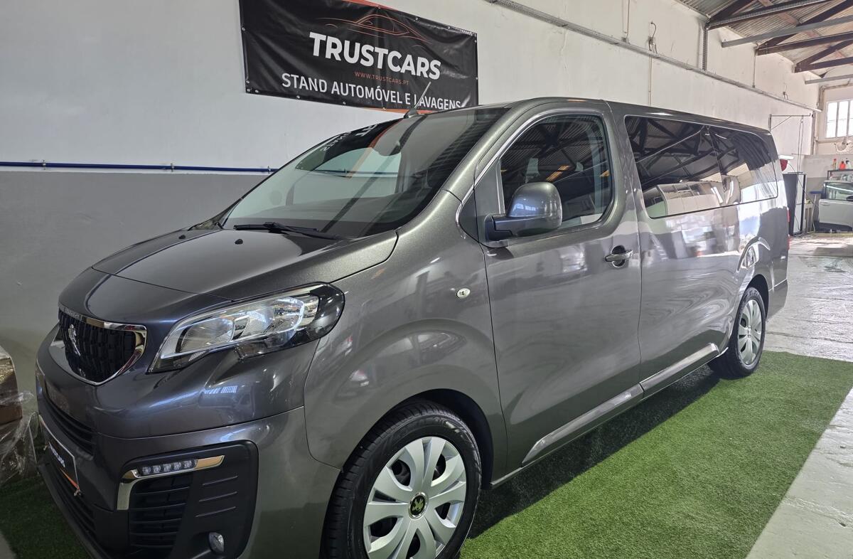 PEUGEOT Traveller 1.5 BlueHDi L2H1 Active Standard