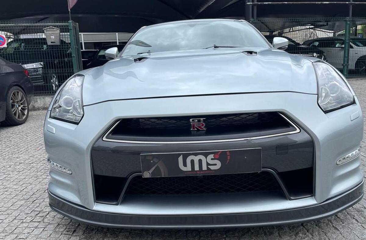 NISSAN GT-R 3.8 V6 Premium Edition