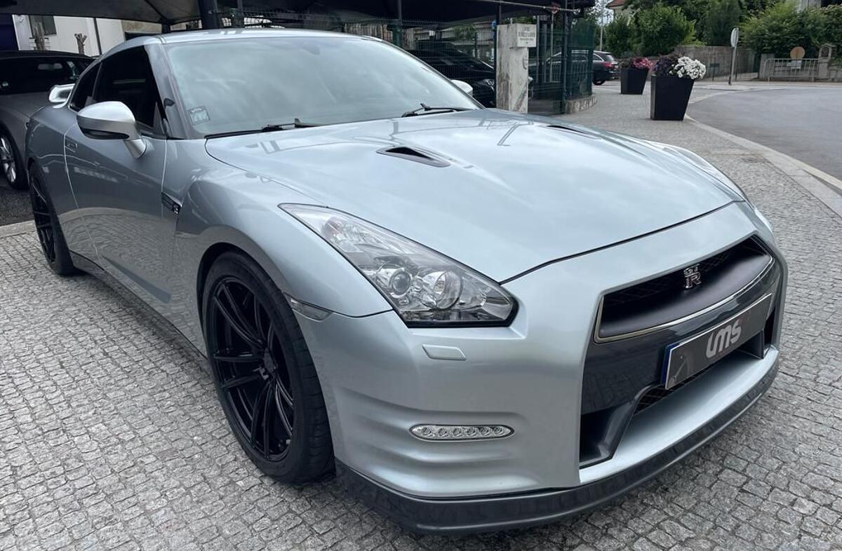 NISSAN GT-R 3.8 V6 Premium Edition