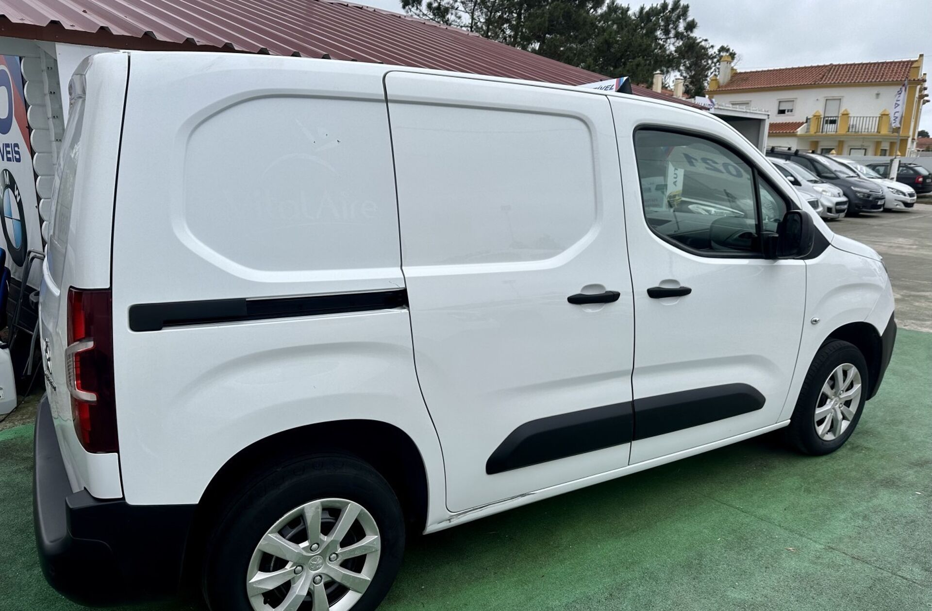 PEUGEOT Partner 1.5 BlueHDi Premium Standard