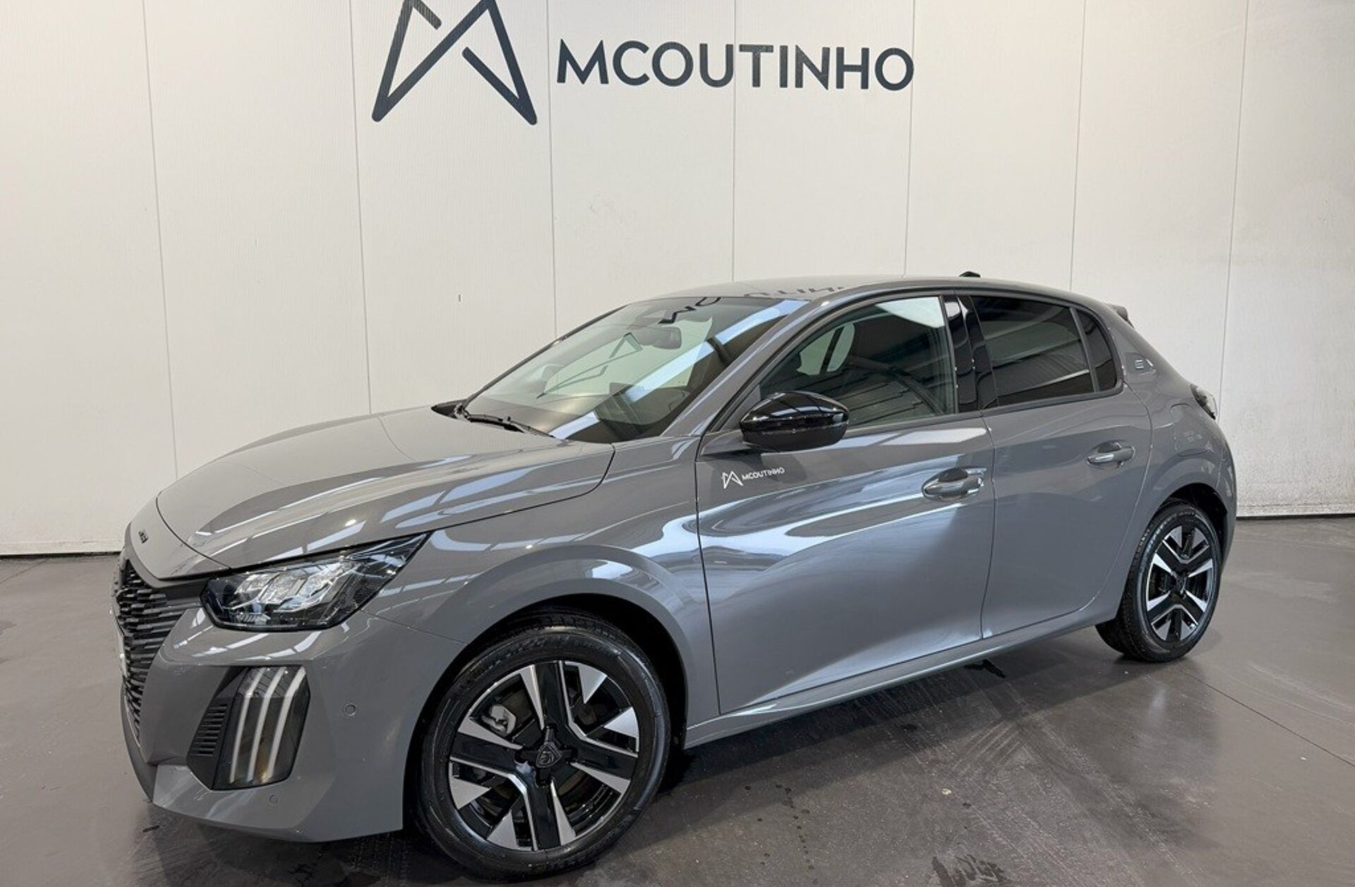 PEUGEOT 208 e- 51 kWh GT