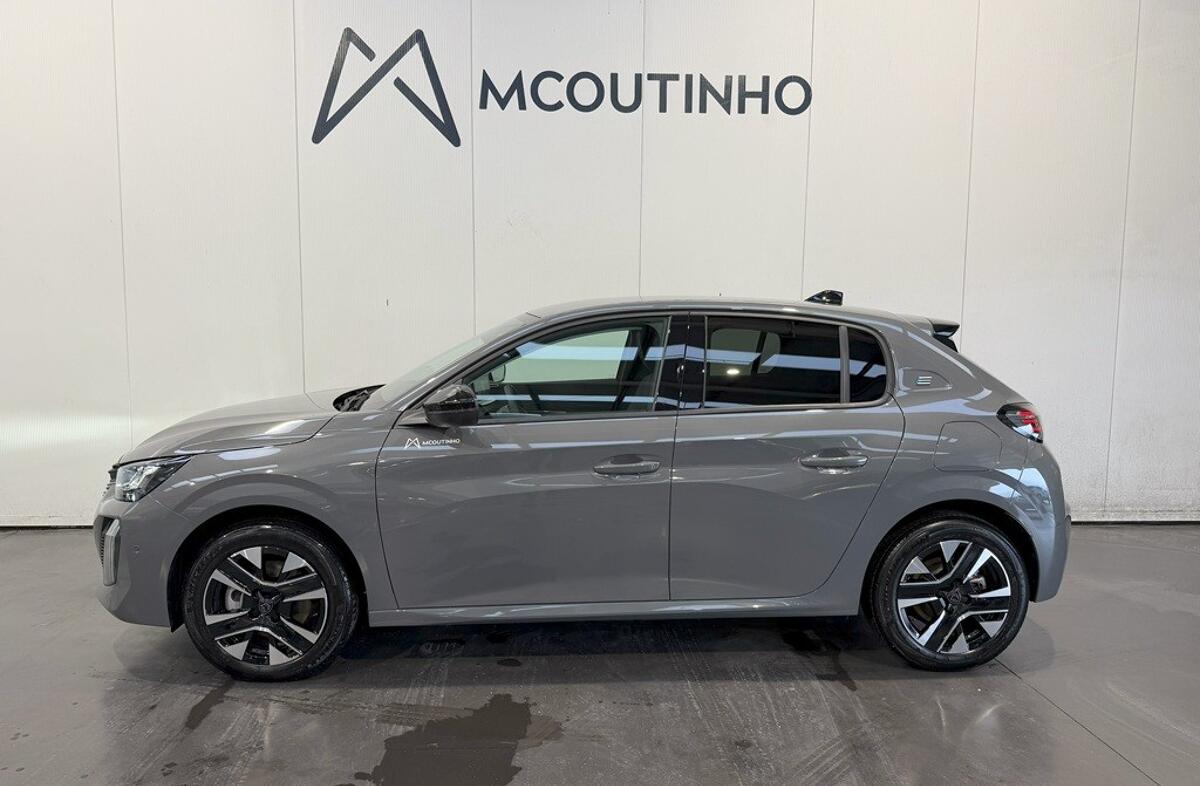 PEUGEOT 208 e- 51 kWh GT