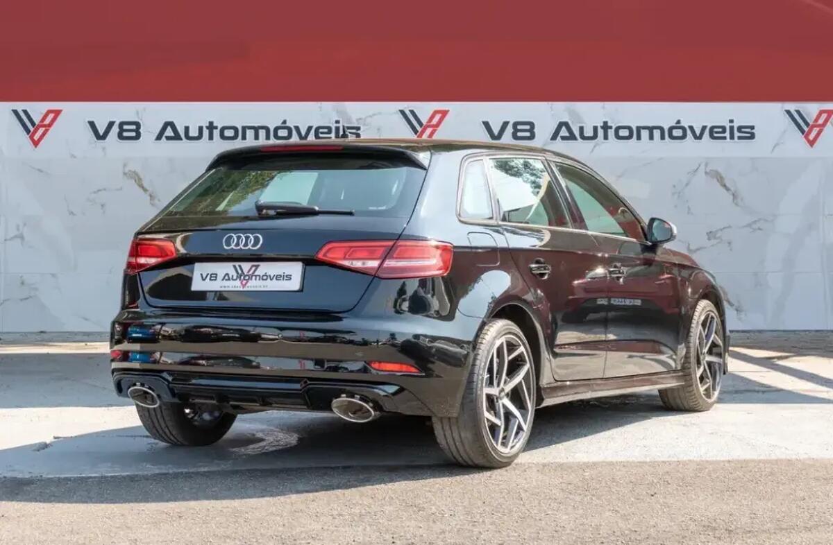 AUDI A3 1.6 TDI S-line